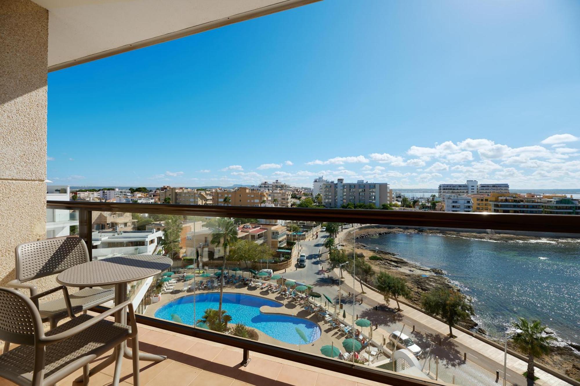 Double Room Pool Sea View