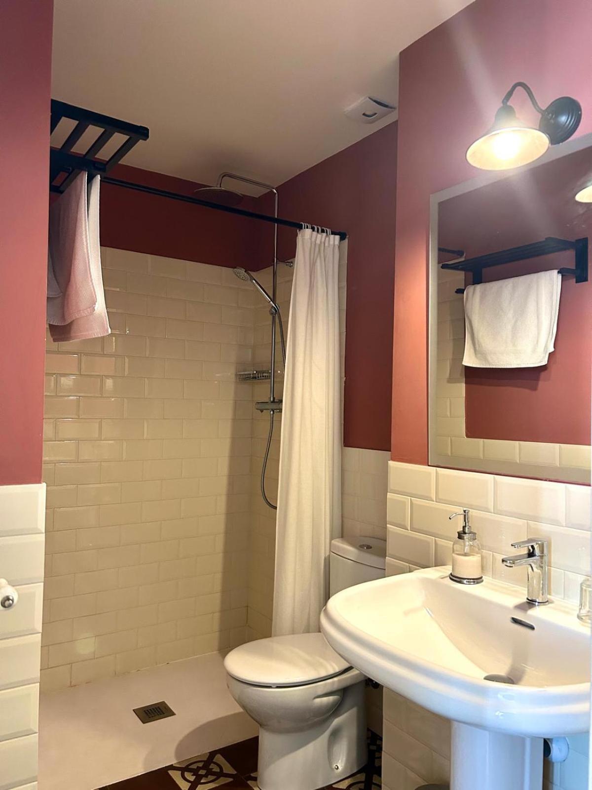 Habitación Individual con baño privado