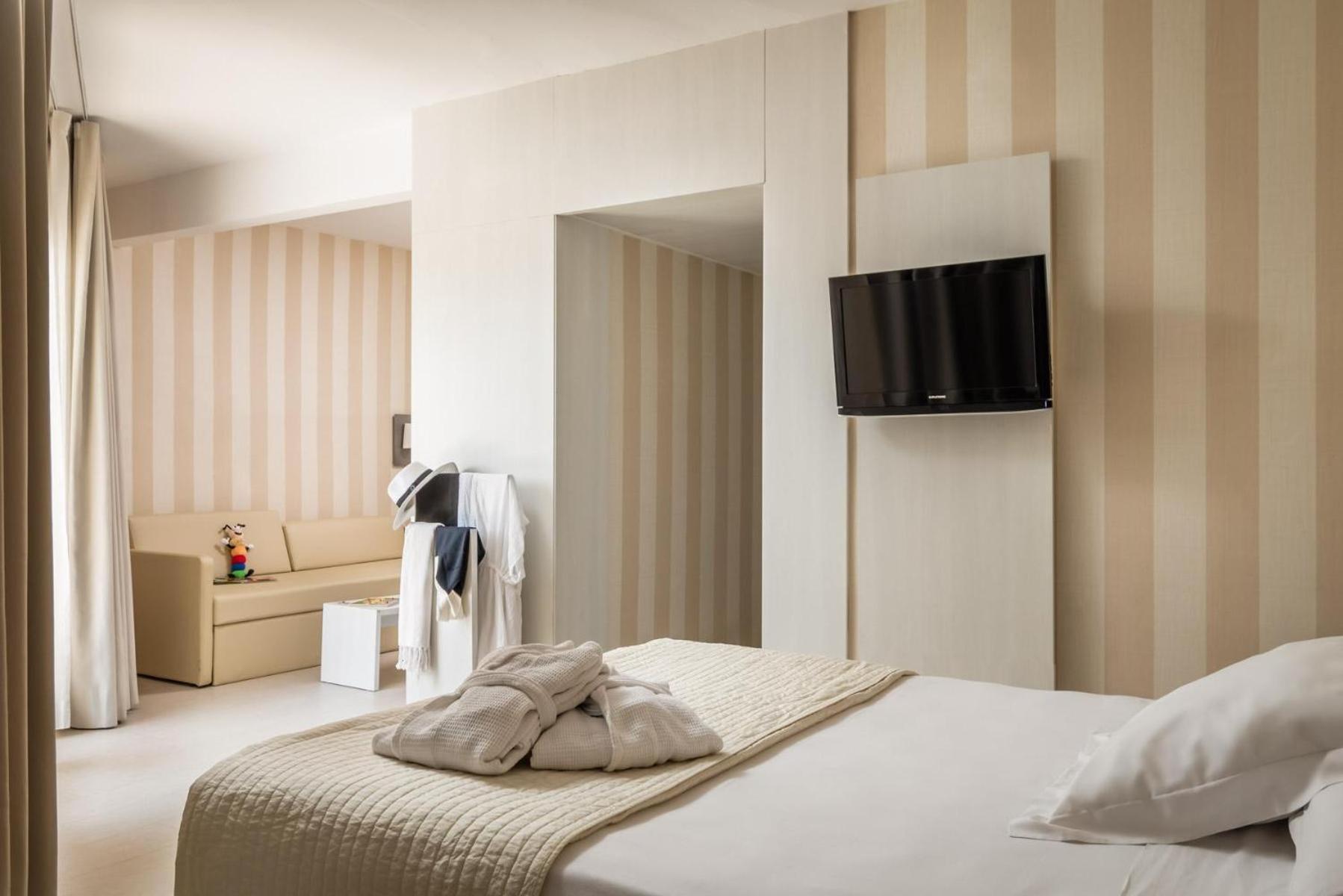 Standard Junior Suite