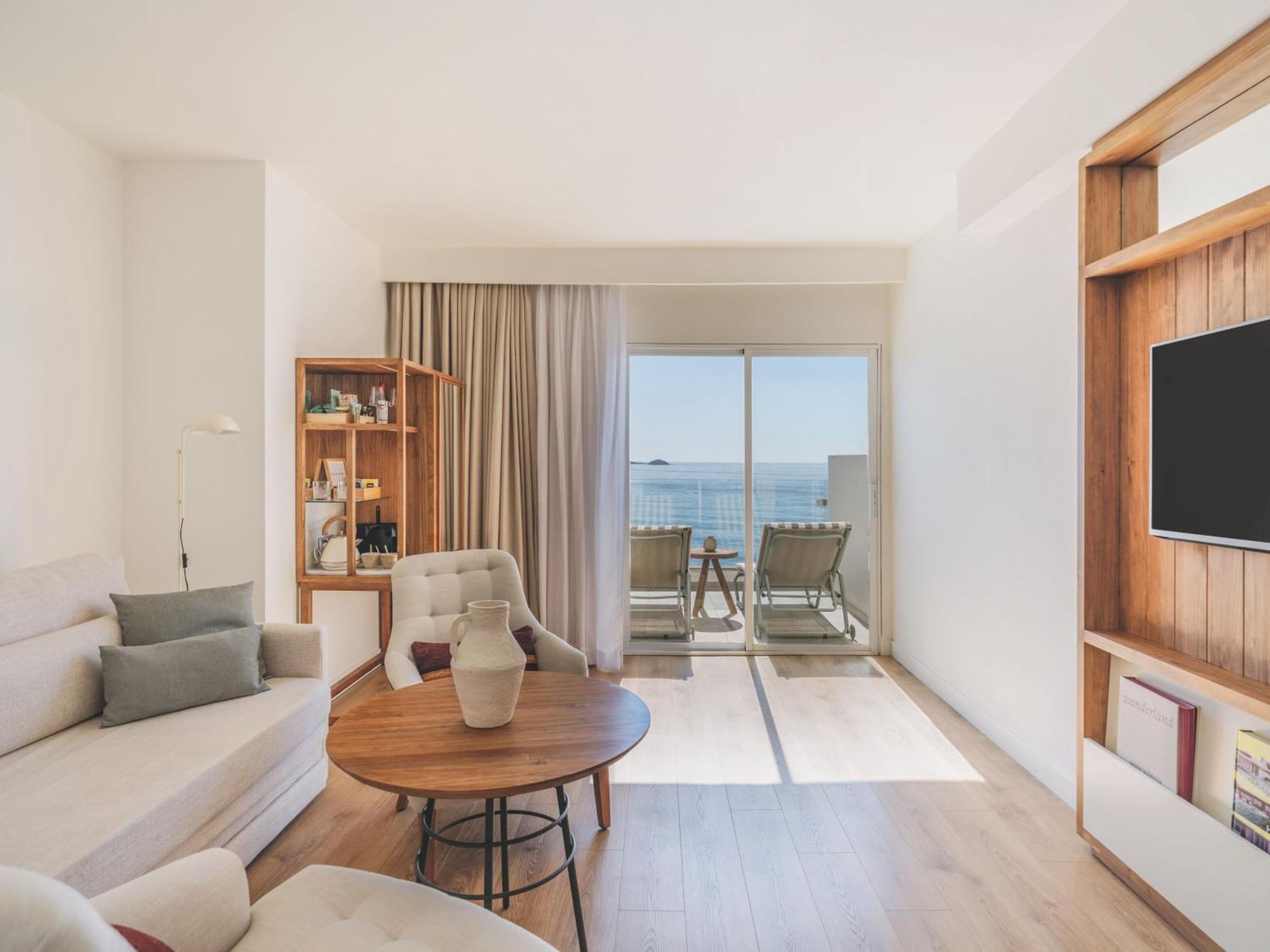 The Level Grand Suite Sea View