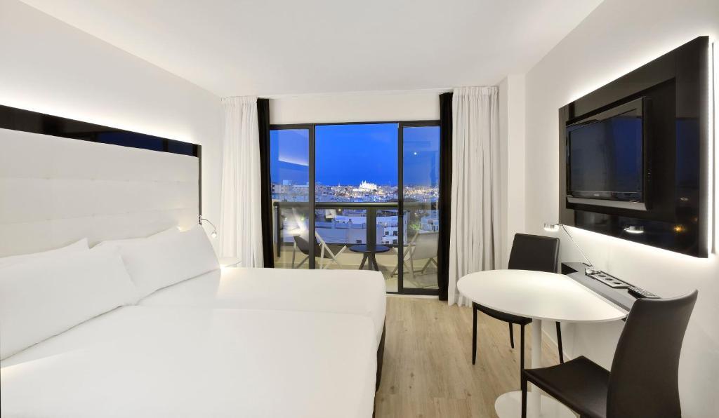 The Innside Premium Room with Bay View