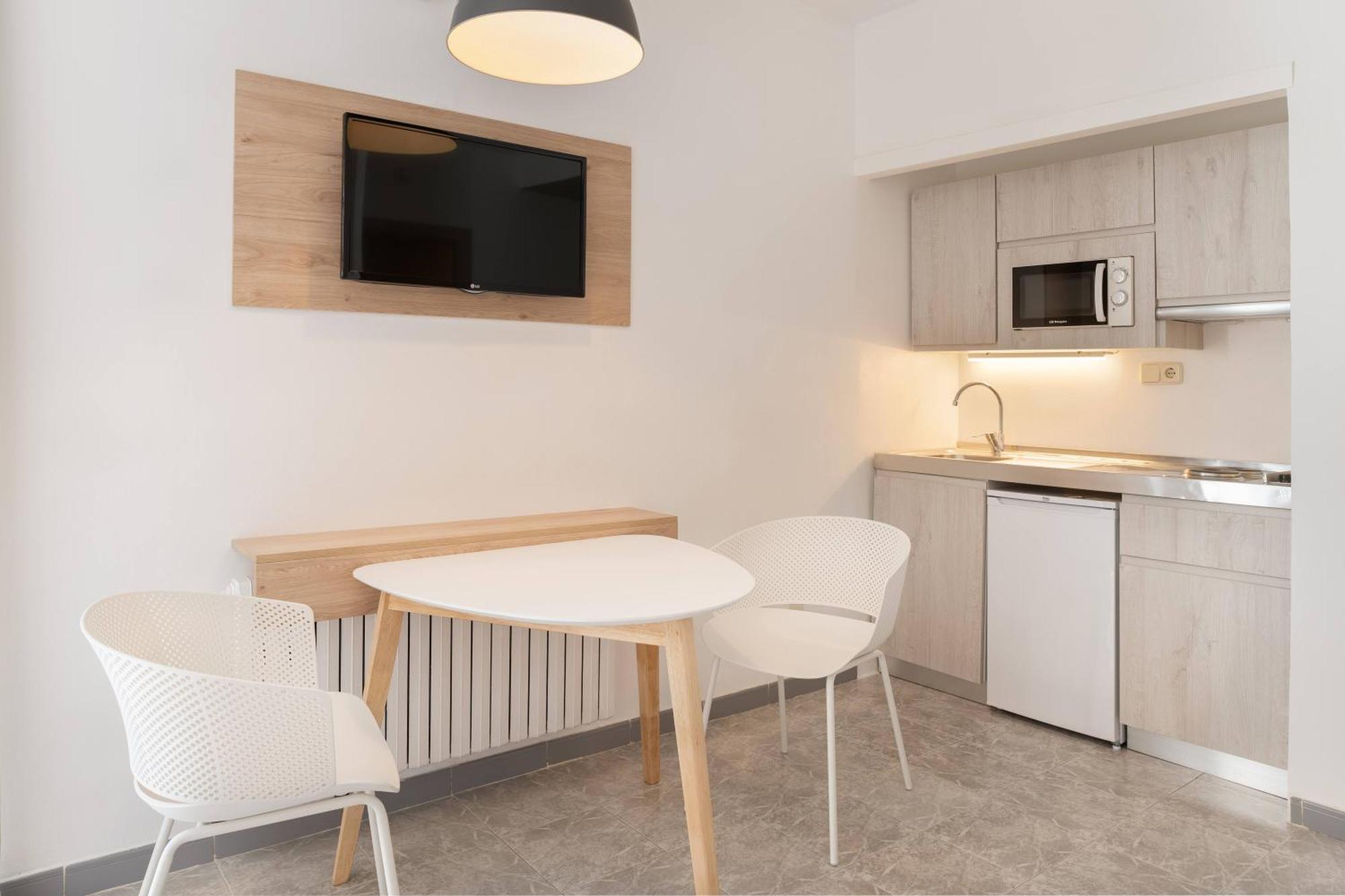 Premium Studio with Solarium