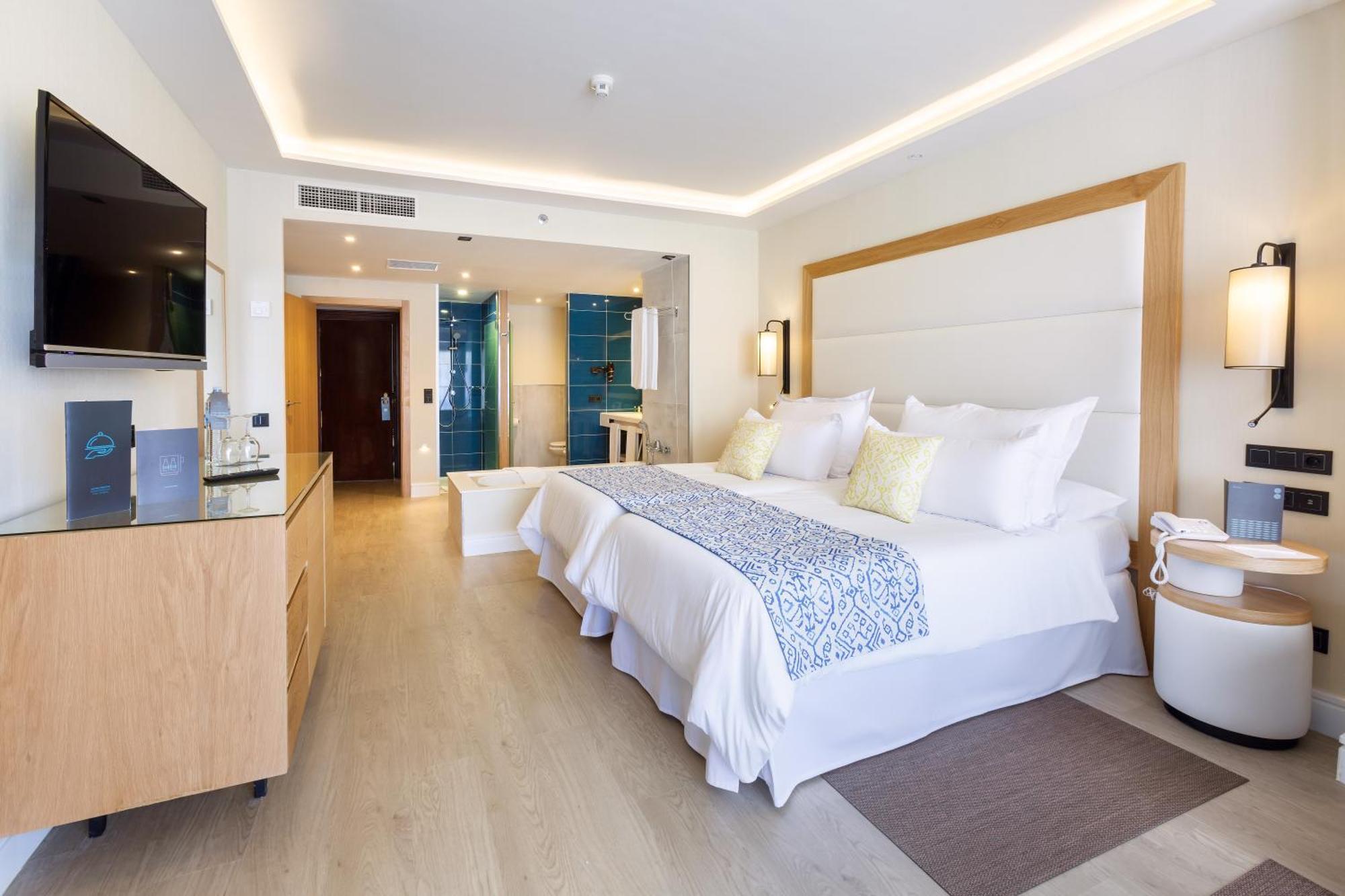 Deluxe Room Ocean View