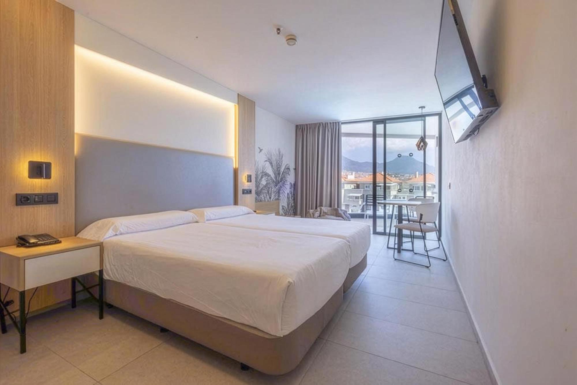 Double Room Pool View