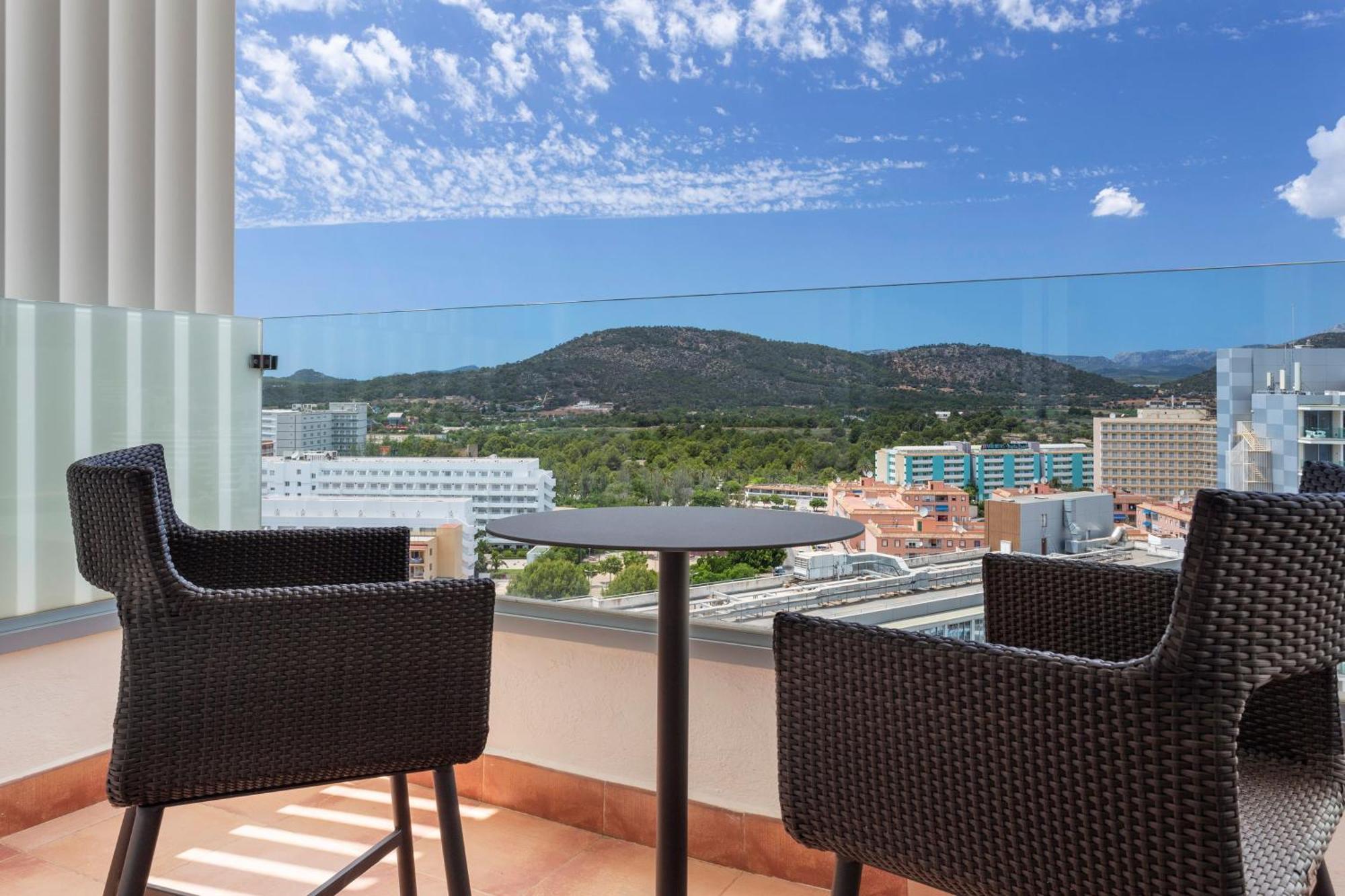 Meliá Guestroom