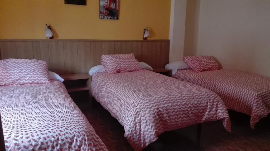 Triple Room,917487235:JPEG