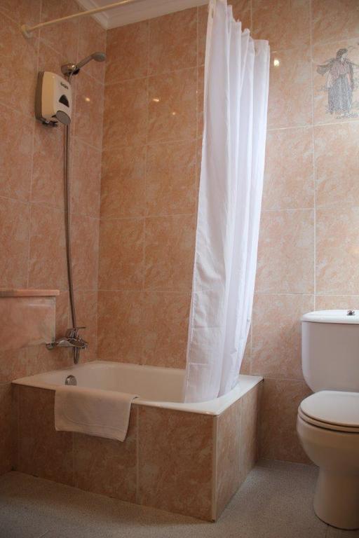 Habitación Cuádruple con baño privado