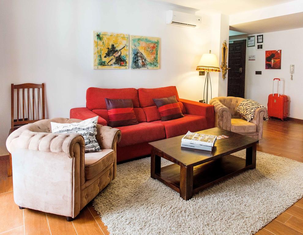 Apartamento de 2 dormitorios - Calle del Rojo, 89/2