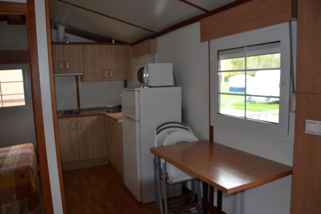 Bungalow (4 Adults)