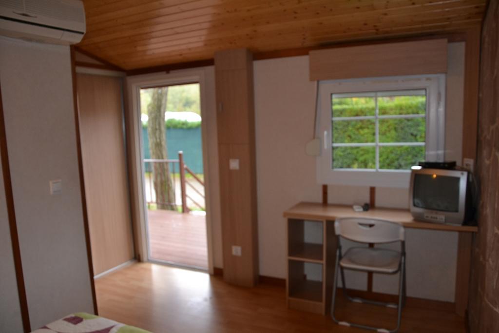 Bungalow (2 Adults) without Kitchen