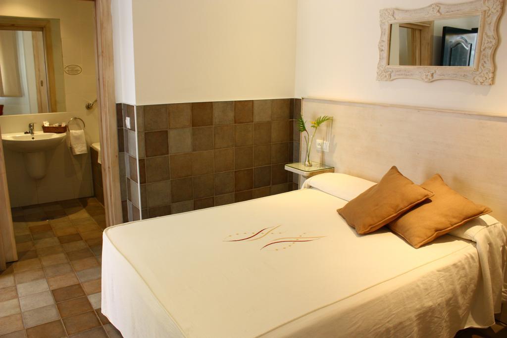 Deluxe Double Room with Spa Bath