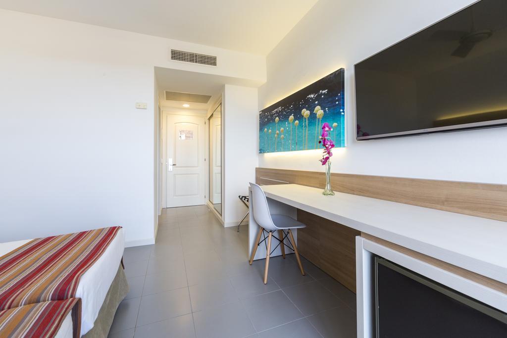 Habitación Doble con vistas al mar (3 adultos)