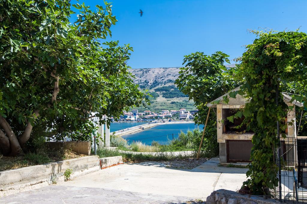 Two-Bedroom Apartment with Sea View