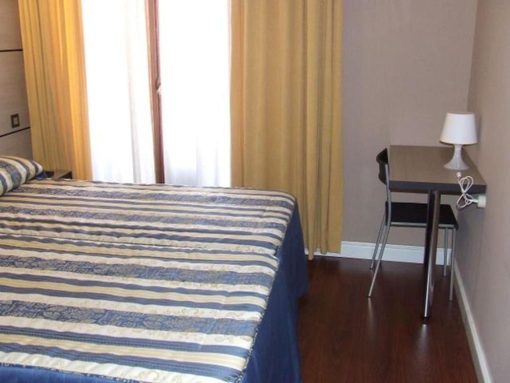 Single Room,31570973:JPEG
