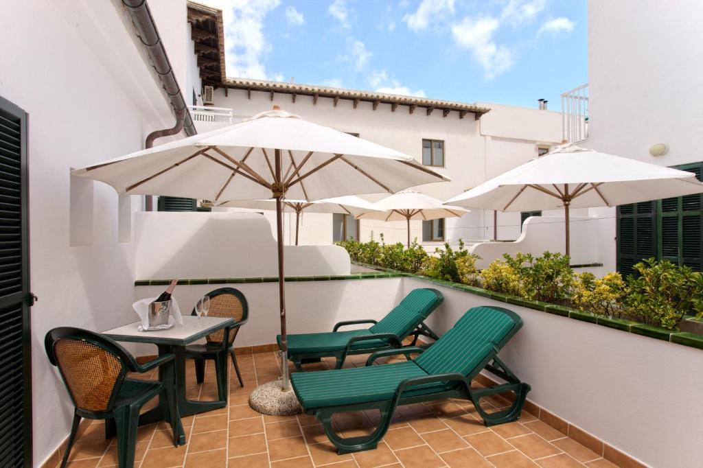Twin or Double Room with Balcony