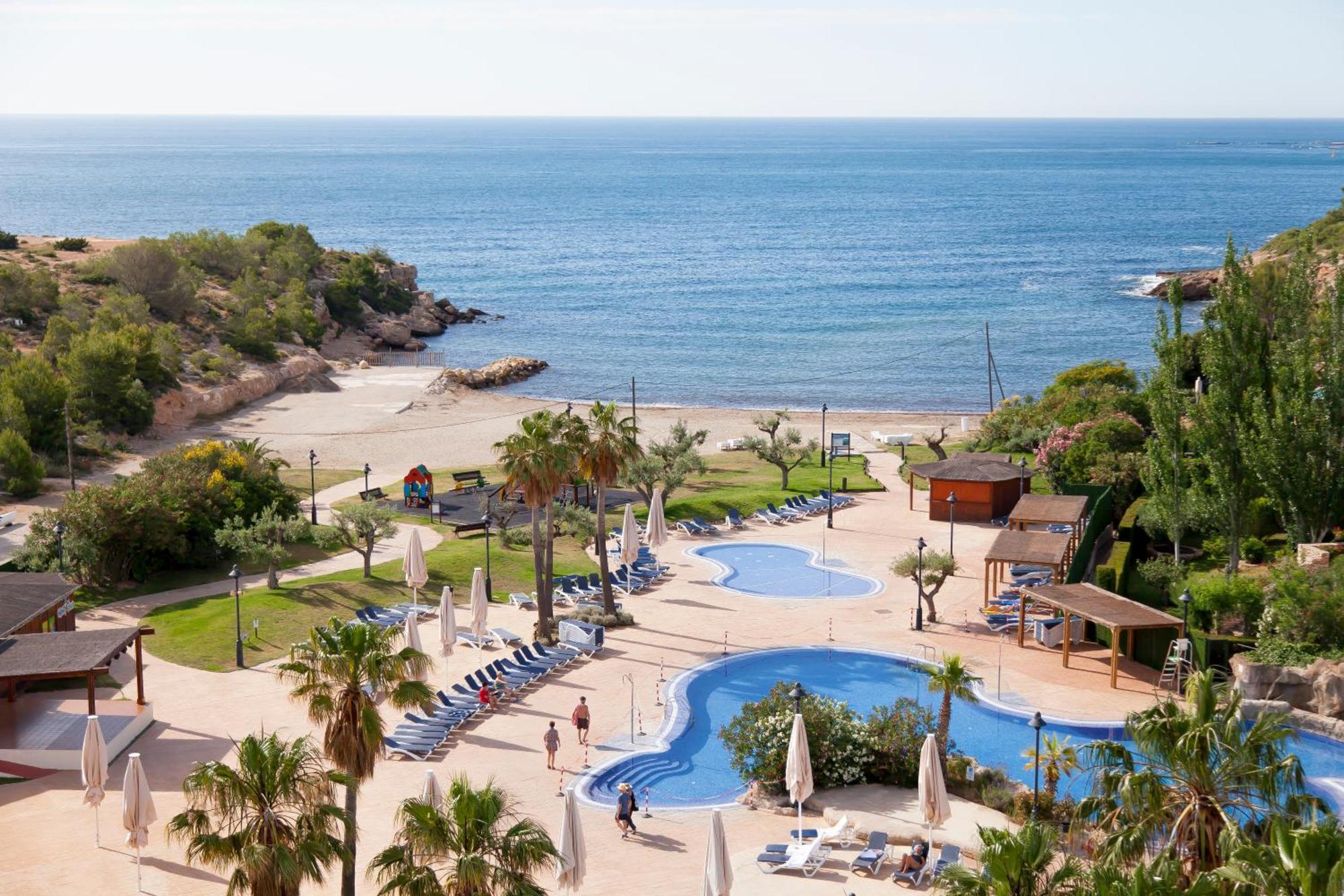 Habitación Triple Familiar Superior con vistas al mar (2 adultos + 1 niño)