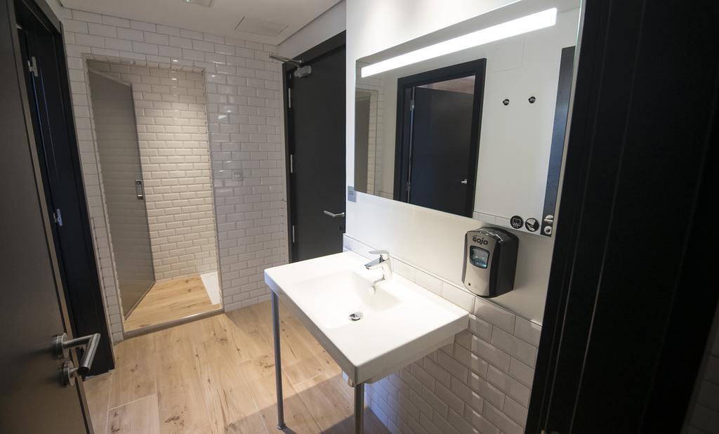 Habitación Doble con baño compartido - 2 camas