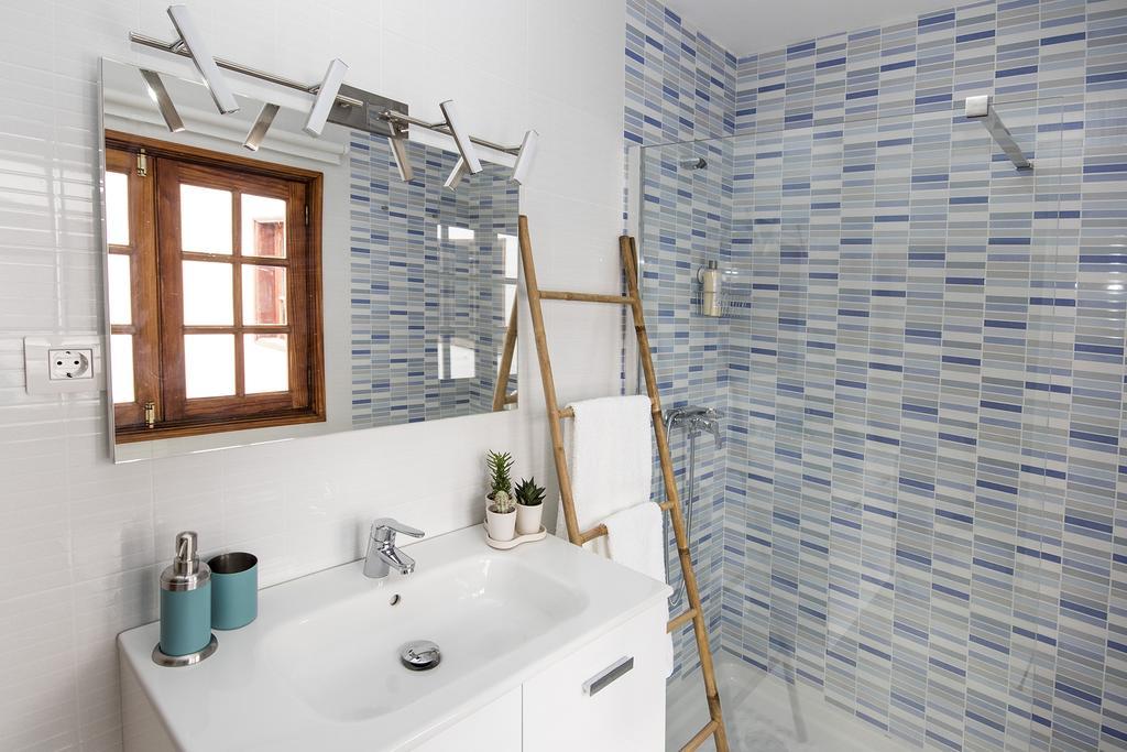 Apartamento con balcón