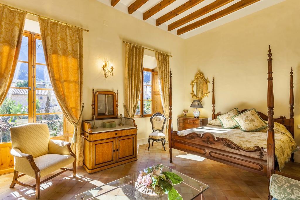 Junior Suite with Mountain View