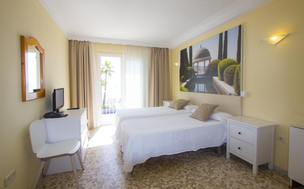 Estudio con vistas al mar