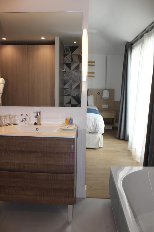 Suite Lumiere con piscina y vistas al mar