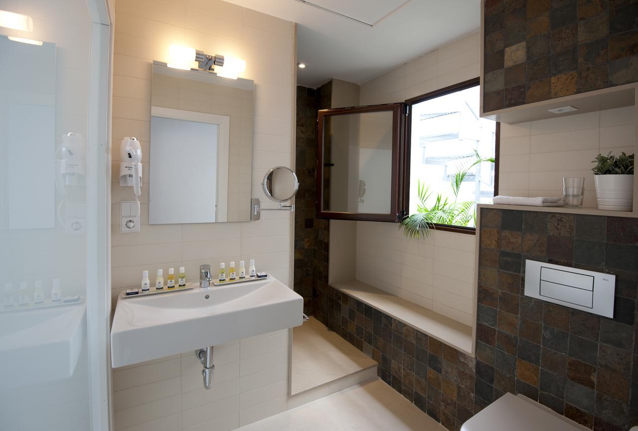 Deluxe Double Room with Castle View