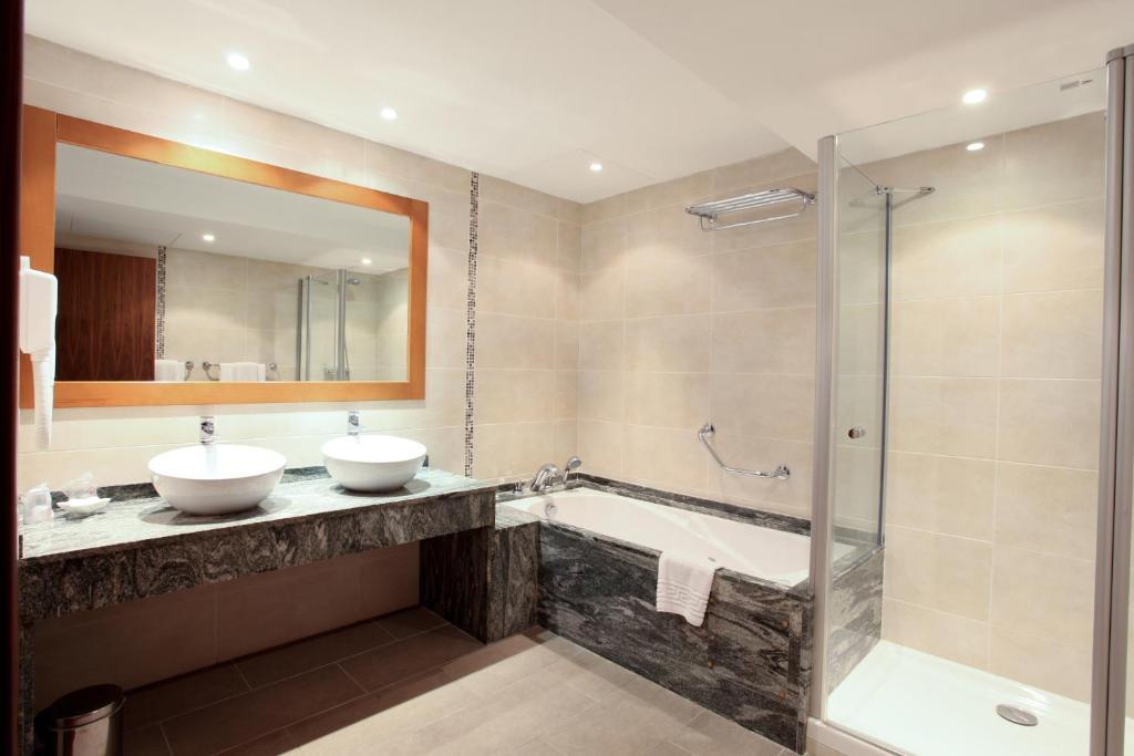 Suite mit Terrasse (2 Erwachsene)