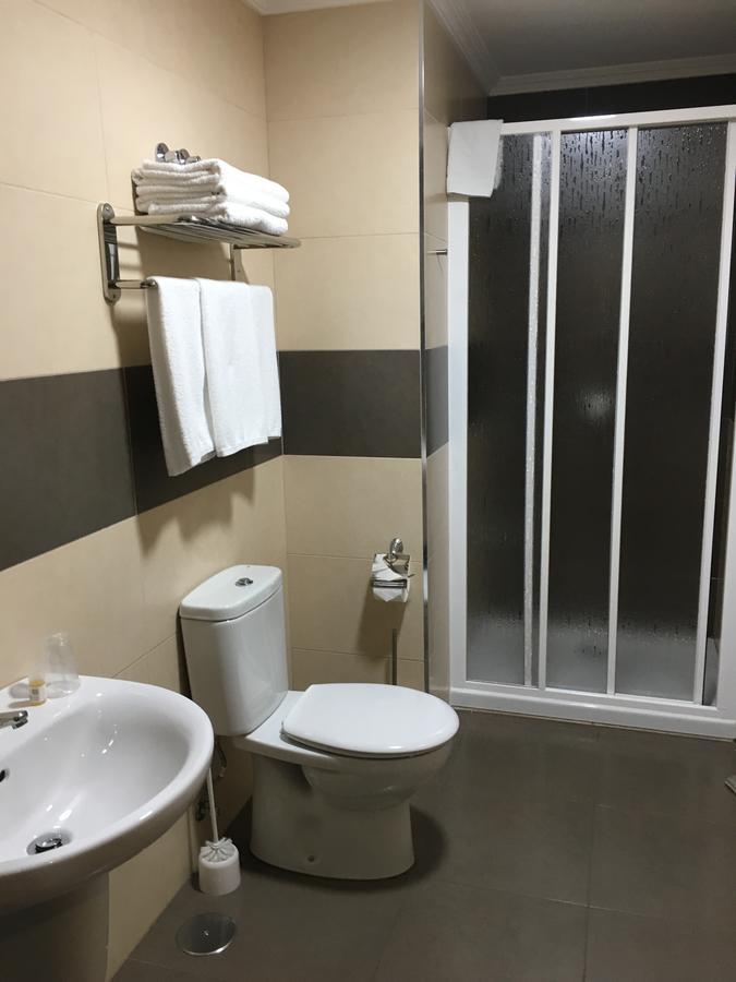 Habitación Triple Confort con ducha