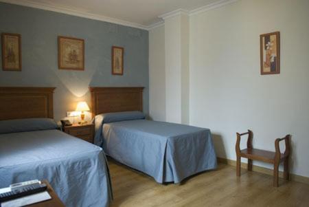 Twin Room,431456358:JPEG