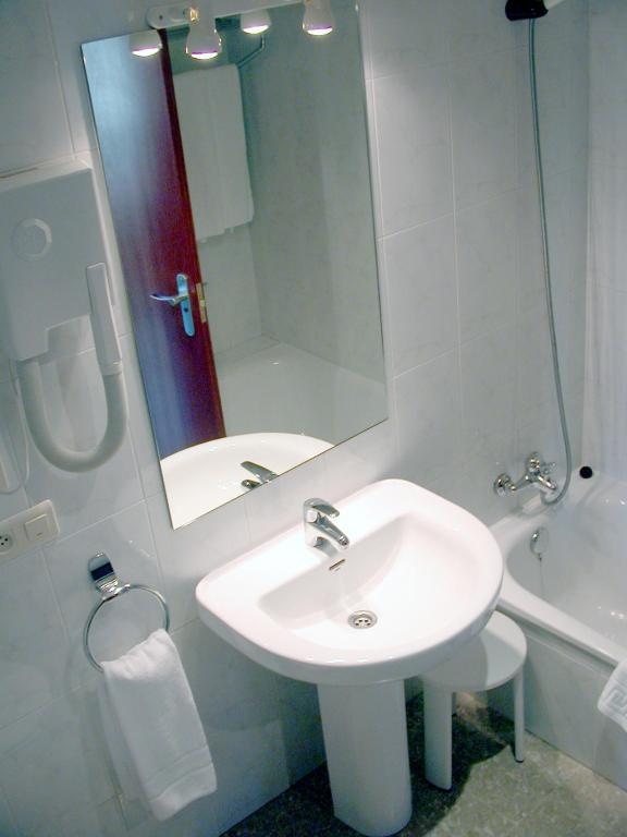 Habitación con 2 camas individuales - Ático