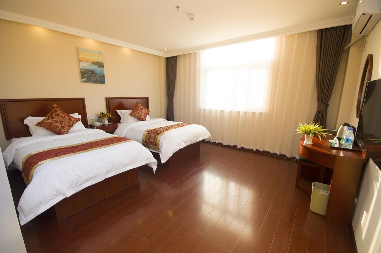 Apartamento con vistas a la piscina