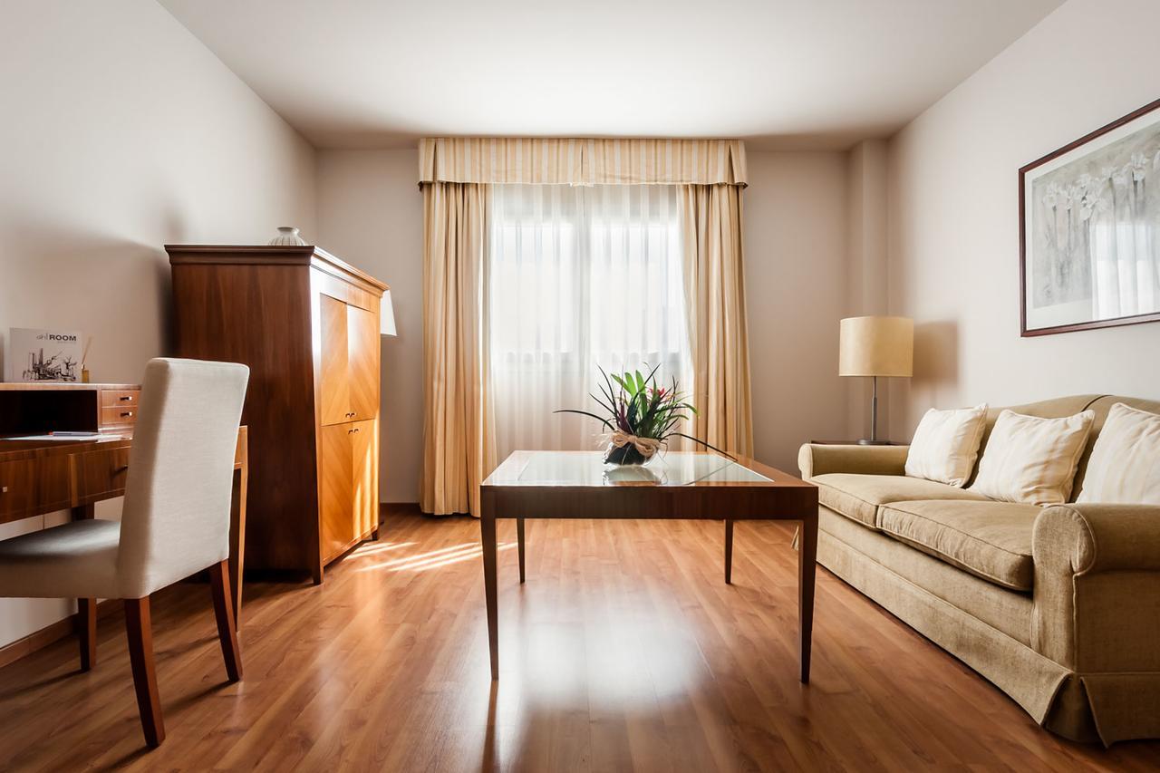 Junior Suite,653118501:JPEG