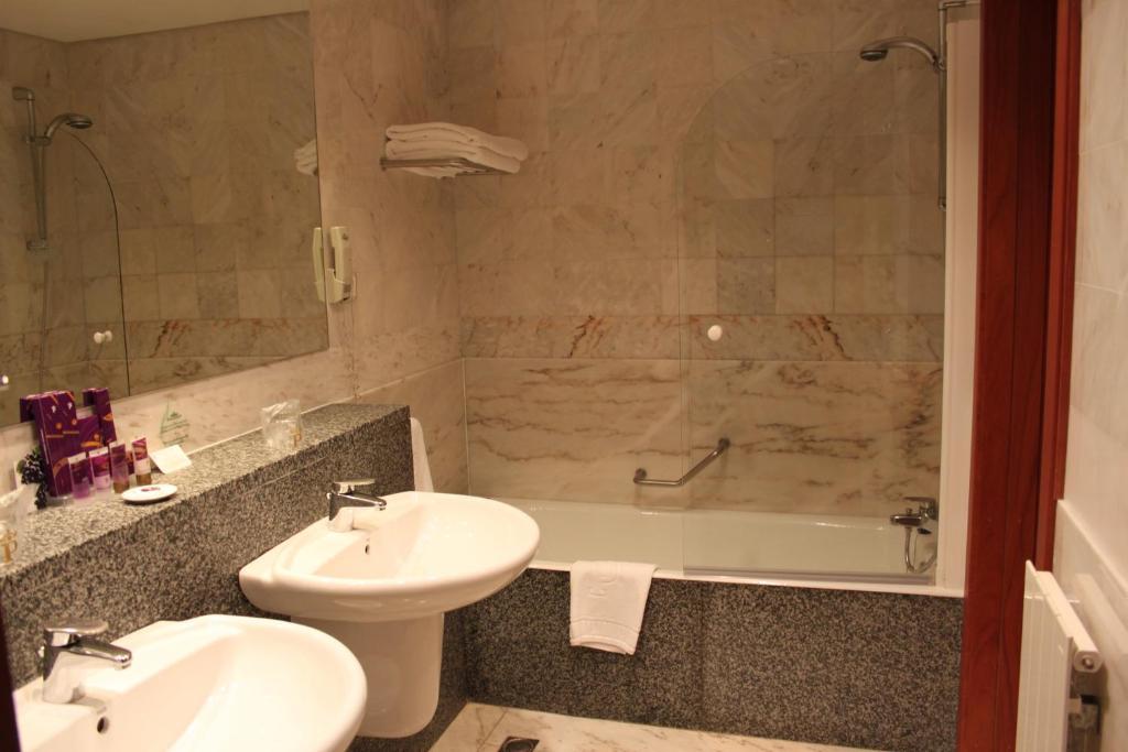 Standard Double Room (3 Adults)