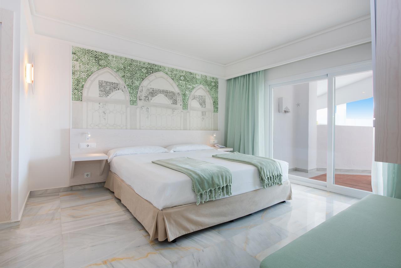 Junior Suite con Vista Piscina