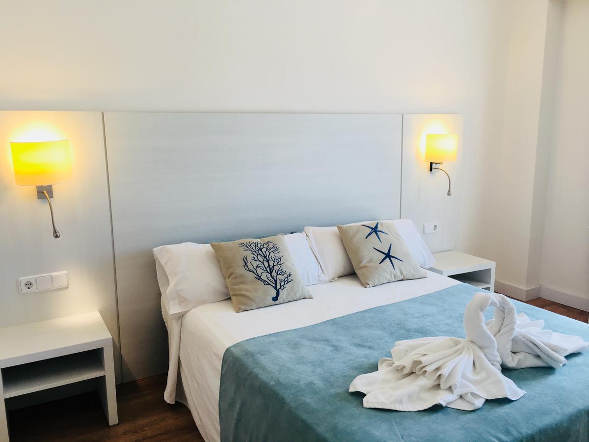 Doppel- oder Zweibettzimmer
