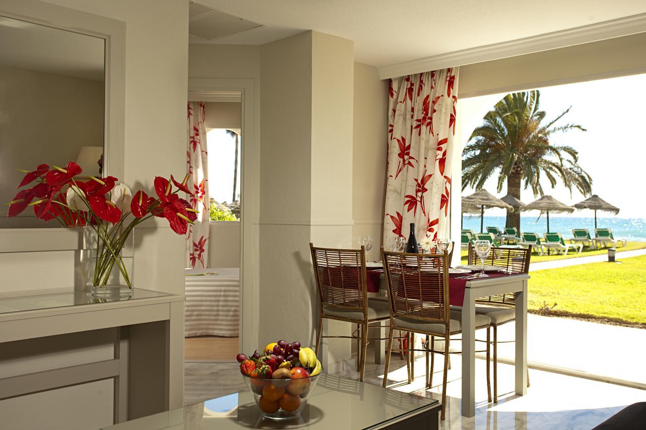 Apartamento de 2 dormitorios con vistas frontales al mar (2 adultos)