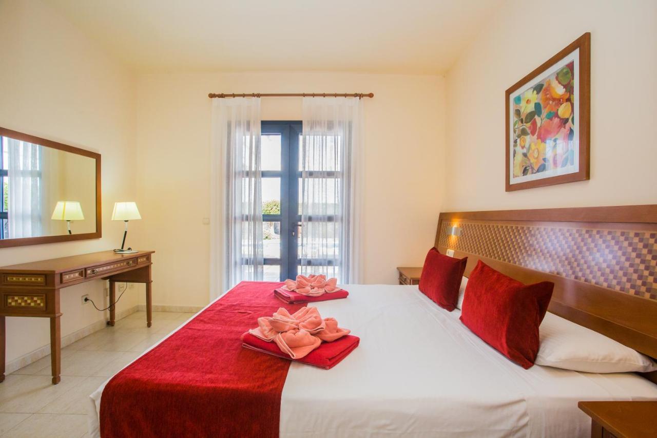 Villa (4 Adults)