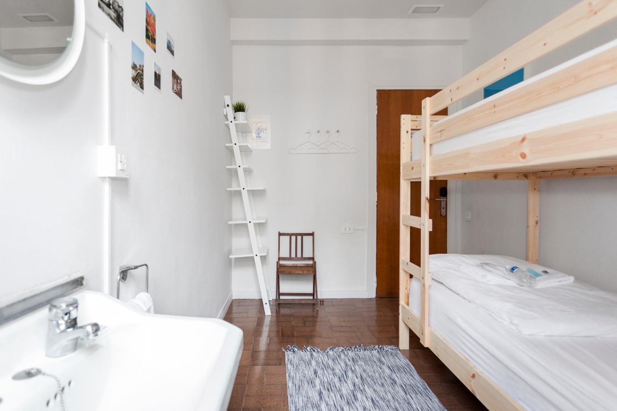 Quadruple Room Bunk Beds Private Bathroom,255302829:JPEG