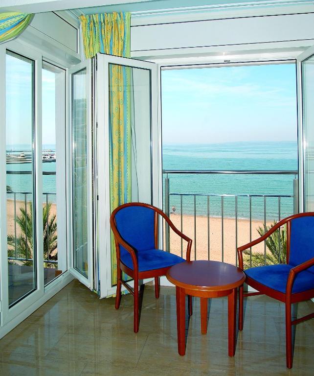Quadruple Room with Sea View