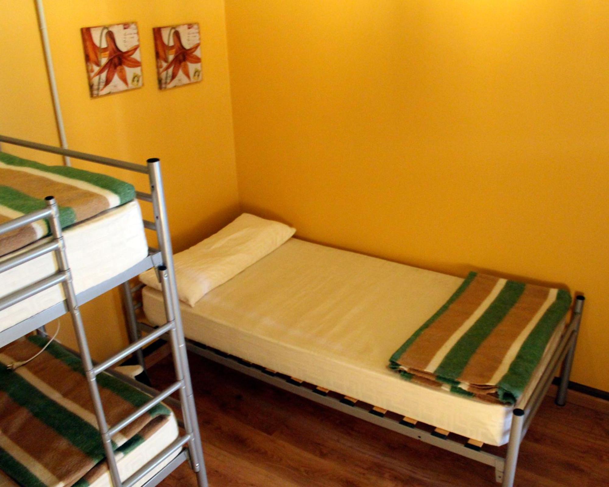 Habitación Triple con baño compartido