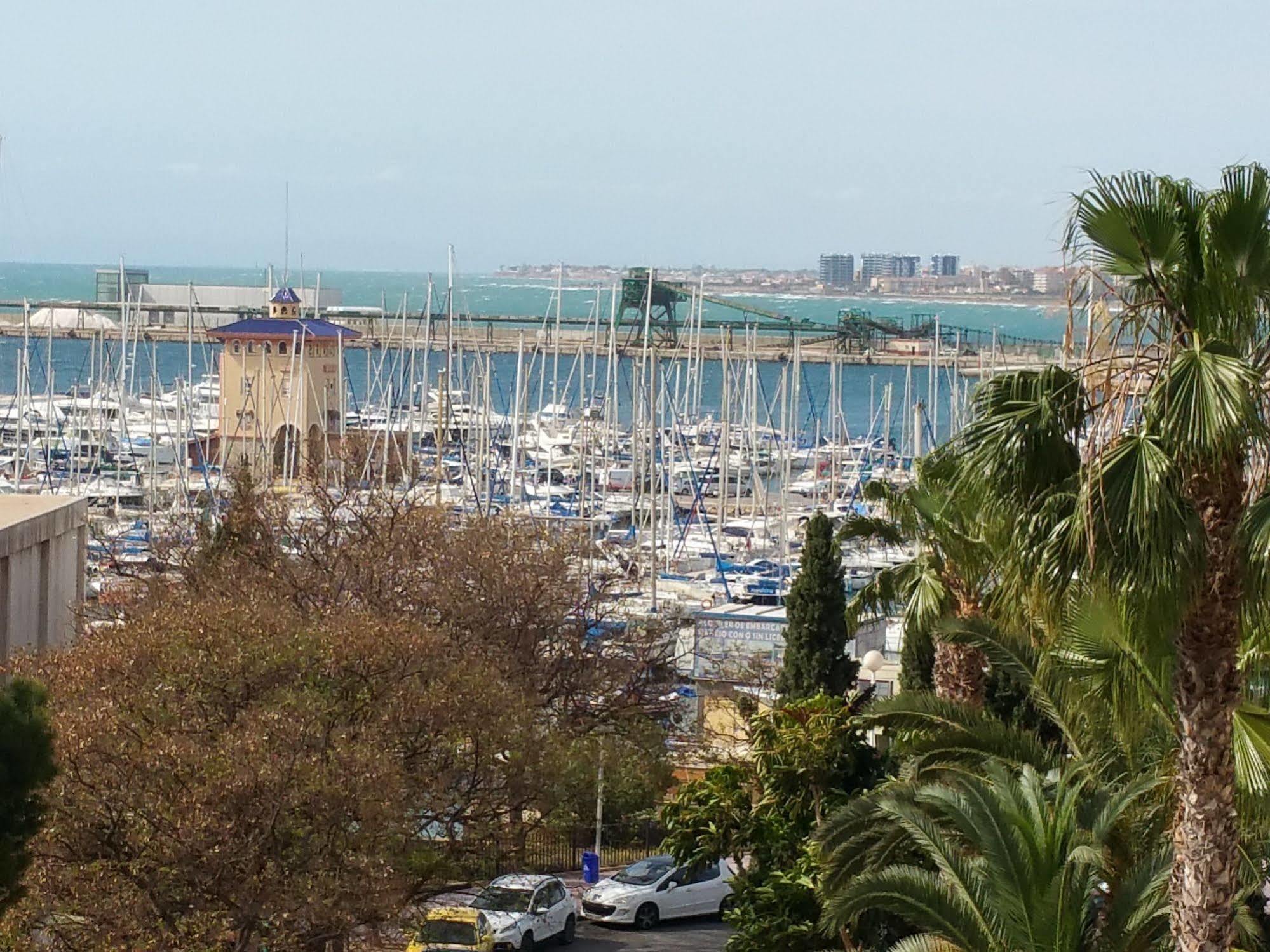 Studio Apartment Side Sea View