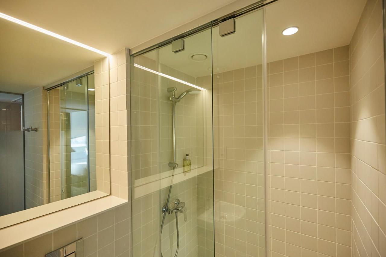 Doppelzimmer mit Fenster