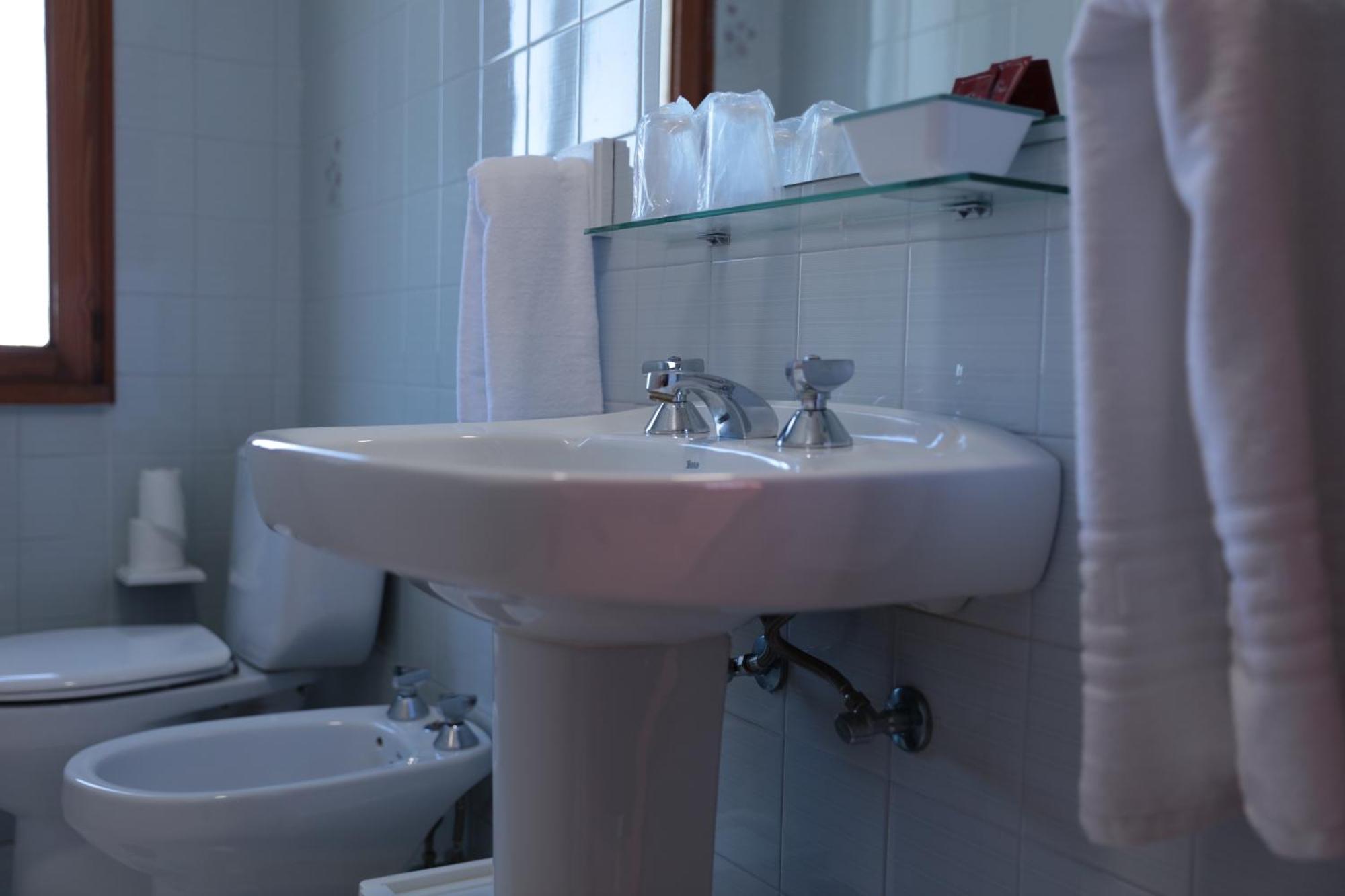 Habitación Doble con baño privado