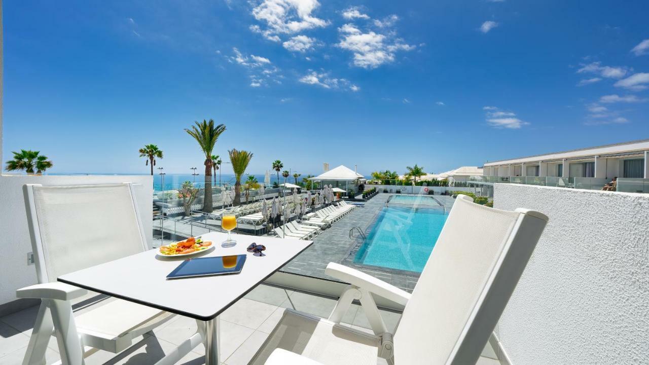 Apartamento con vistas a la piscina