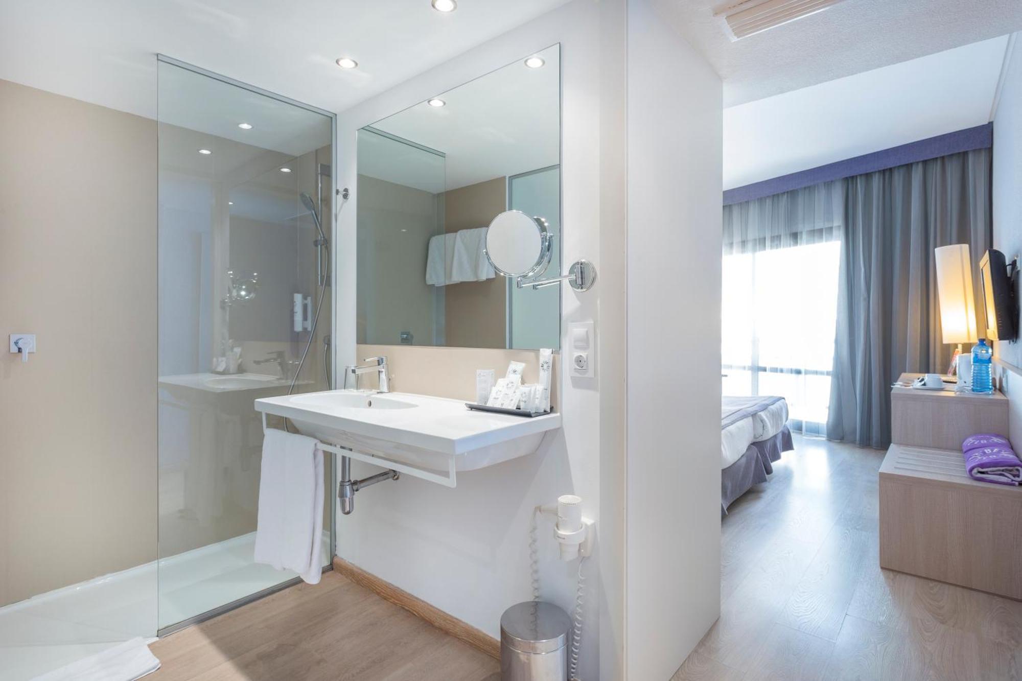 Quarto Duplo ou Twin Superior com Vista Mar