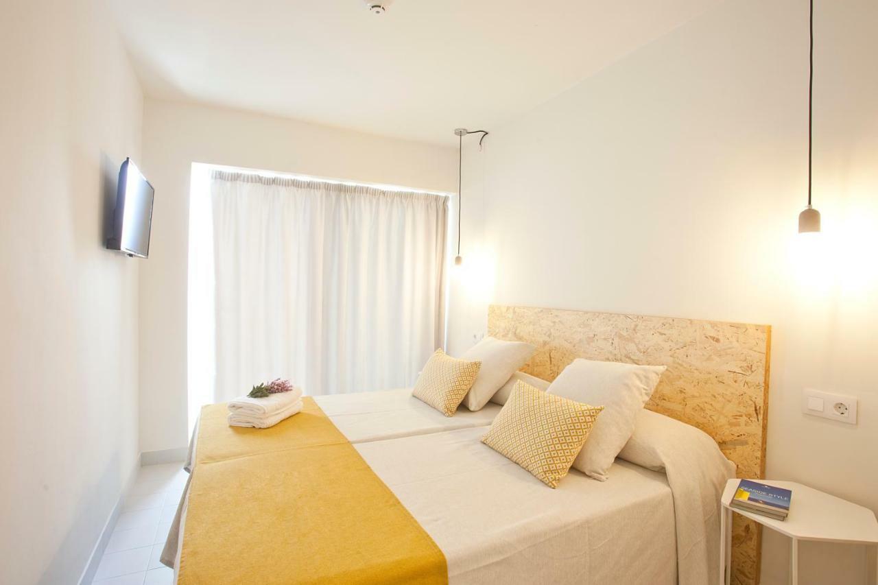 Estudio Estándar con balcón