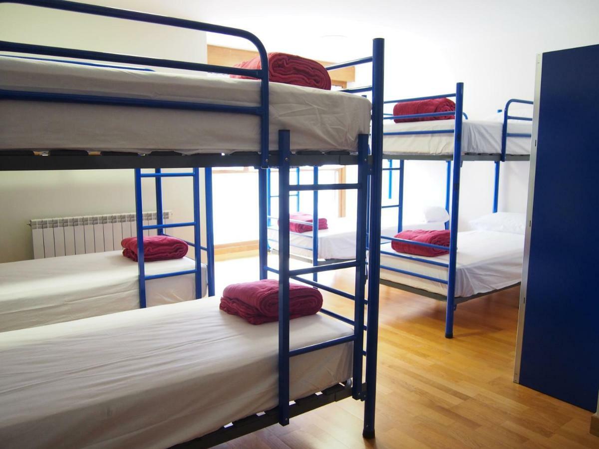 Cama en habitación compartida mixta de 8 camas