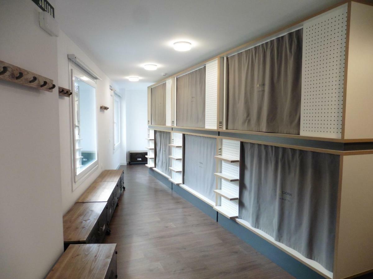 Litera en habitación compartida mixta con capacidad para 12 personas