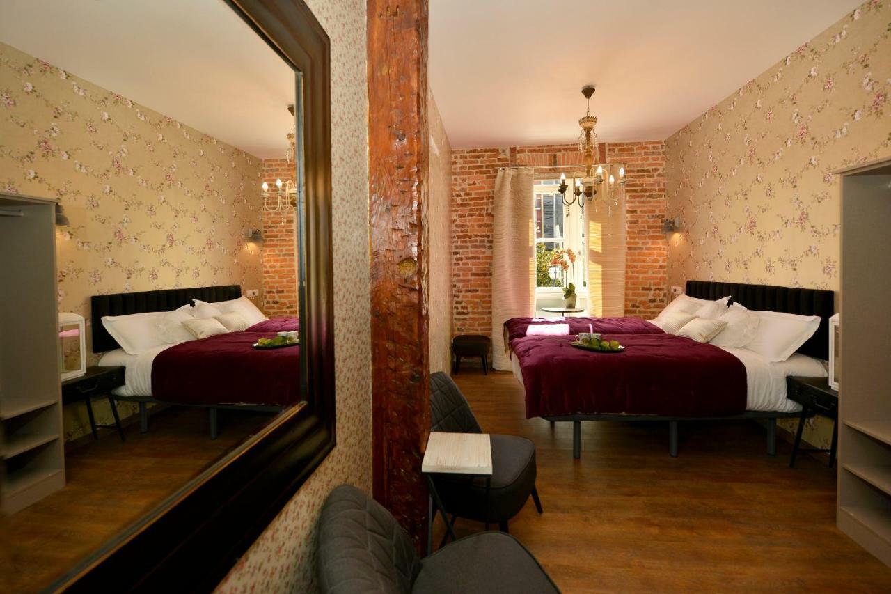 Superior Room with City View