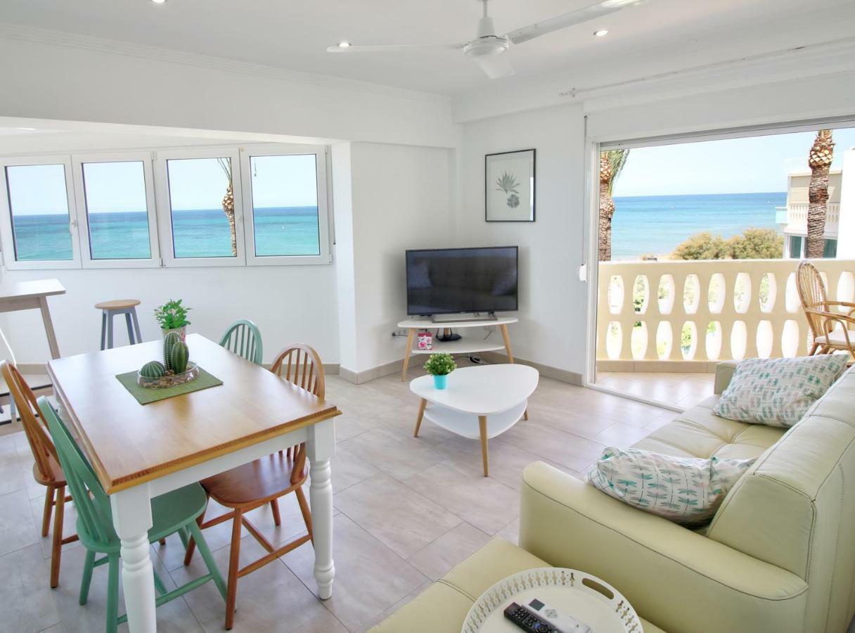 Two-Bedroom Apartment Terrace Panoramic Sea Views – Third Floor